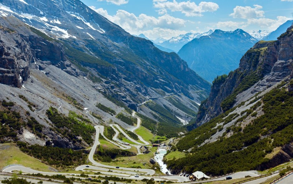 Stelvio Pass motorom – kompletan vodič za najpoznatiji alpski prijevoj